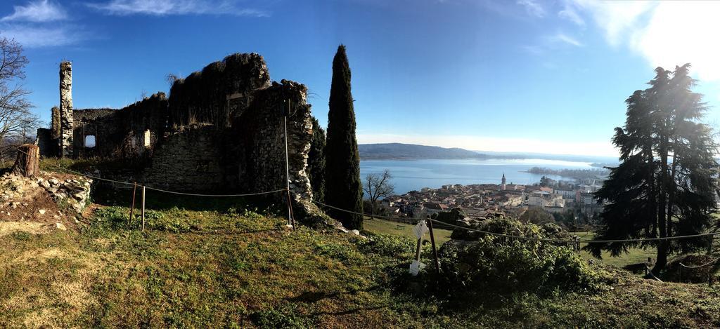 La Casa Nel Parco Villa Arona Luaran gambar