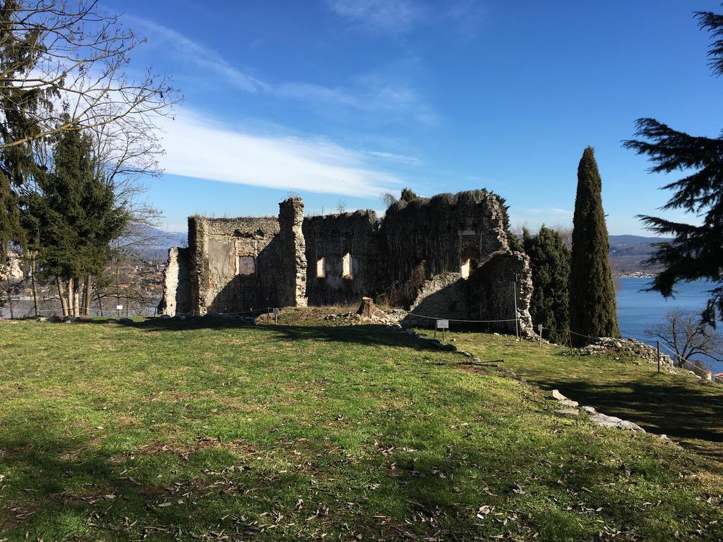 La Casa Nel Parco Villa Arona Luaran gambar